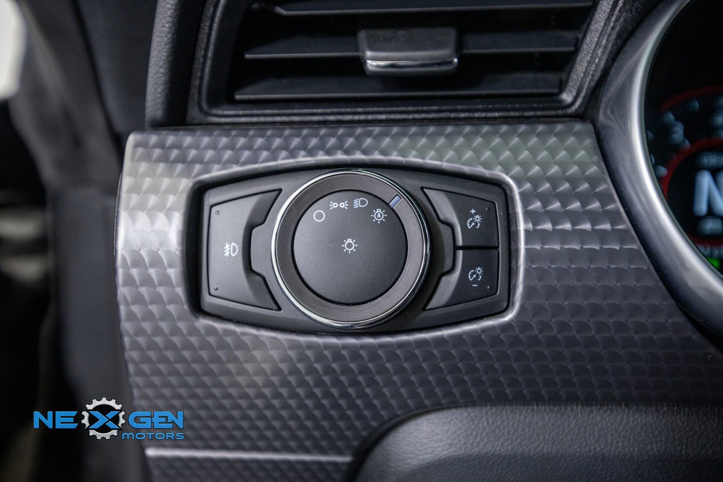 Used 2019 Ford Mustang GT Premium w/ GT Performance Package RWD image 13