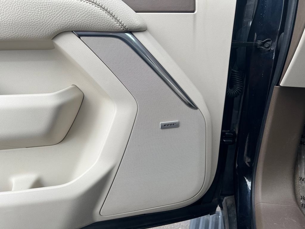 Used 2022 GMC Yukon Denali w/ Denali Premium Package image 14