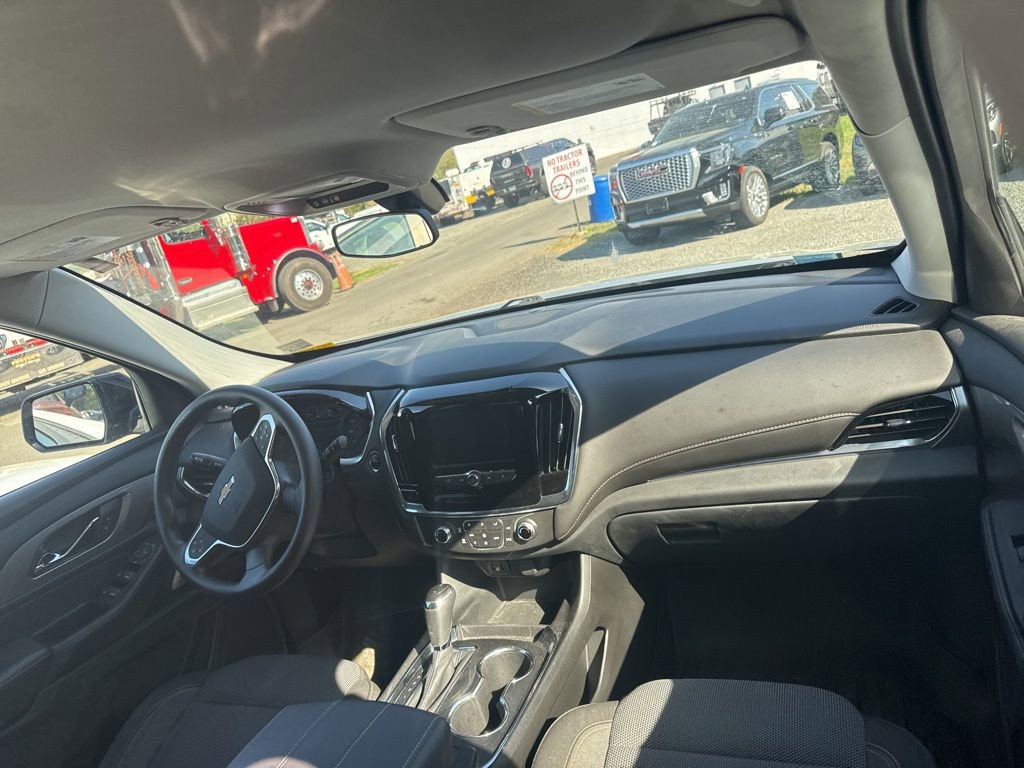 Used 2020 Chevrolet Traverse LS AWD/4WD image 11