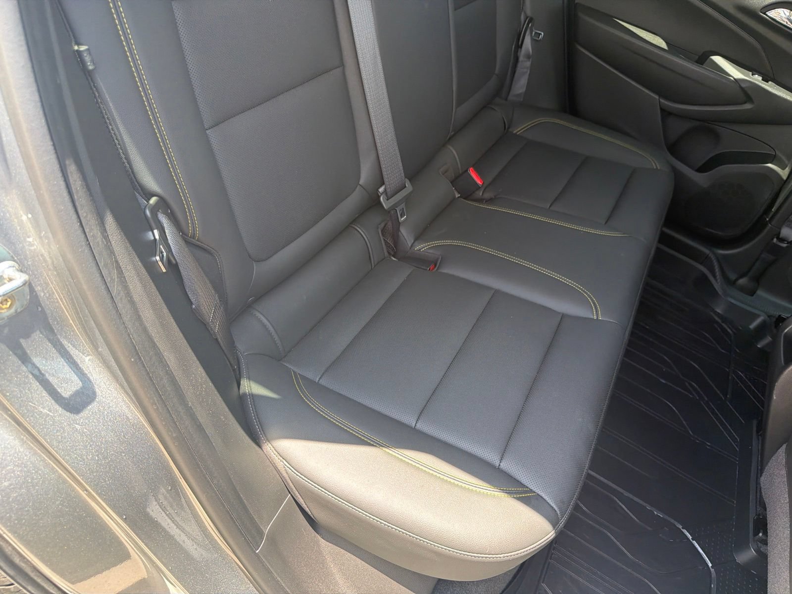 Used 2025 Chevrolet Trax ACTIV w/ Sunroof Package FWD image 12