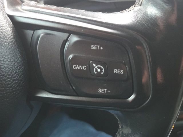 Used 2021 Jeep Gladiator Willys image 32