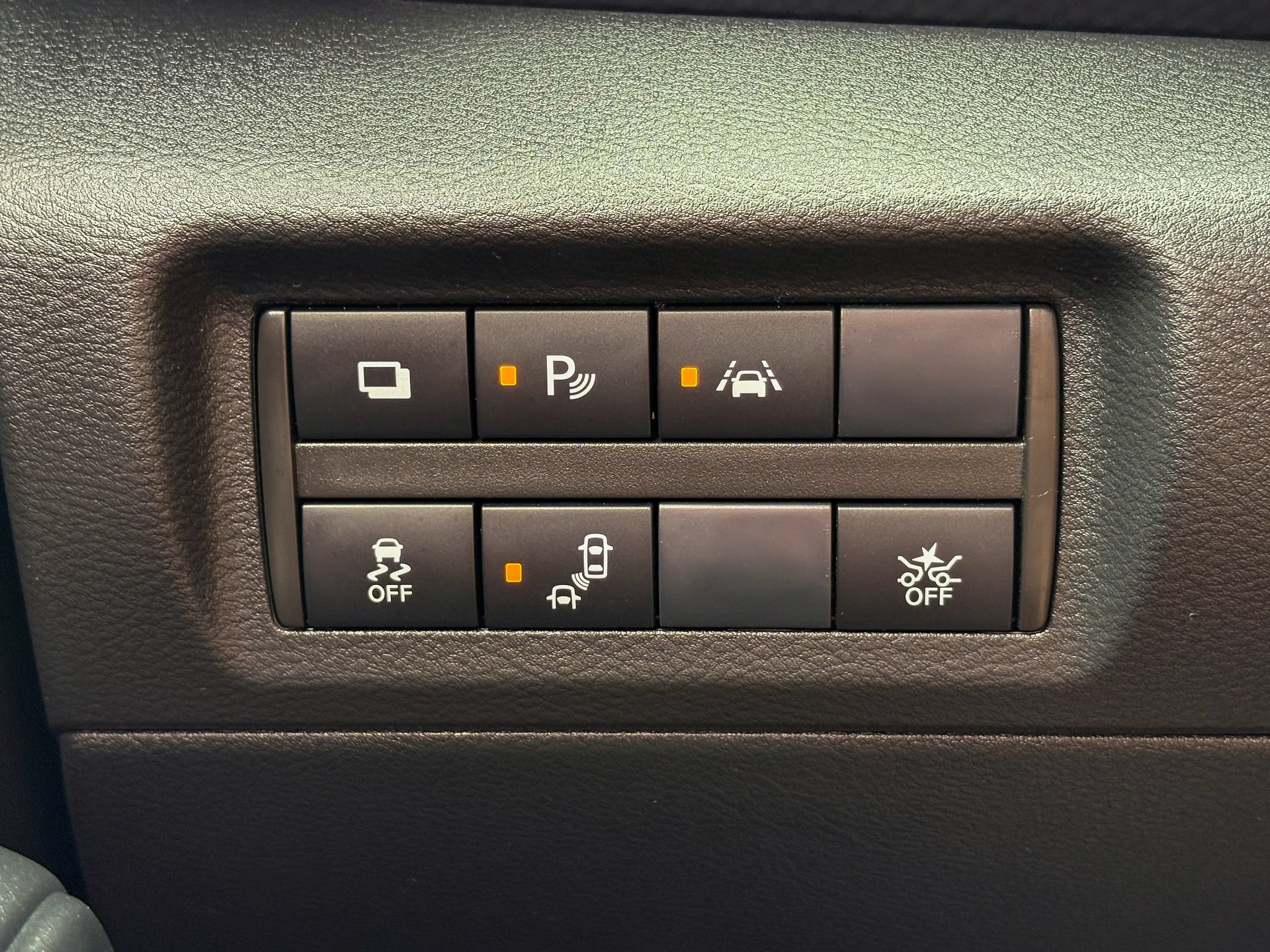 Used 2024 Nissan Kicks S FWD image 16