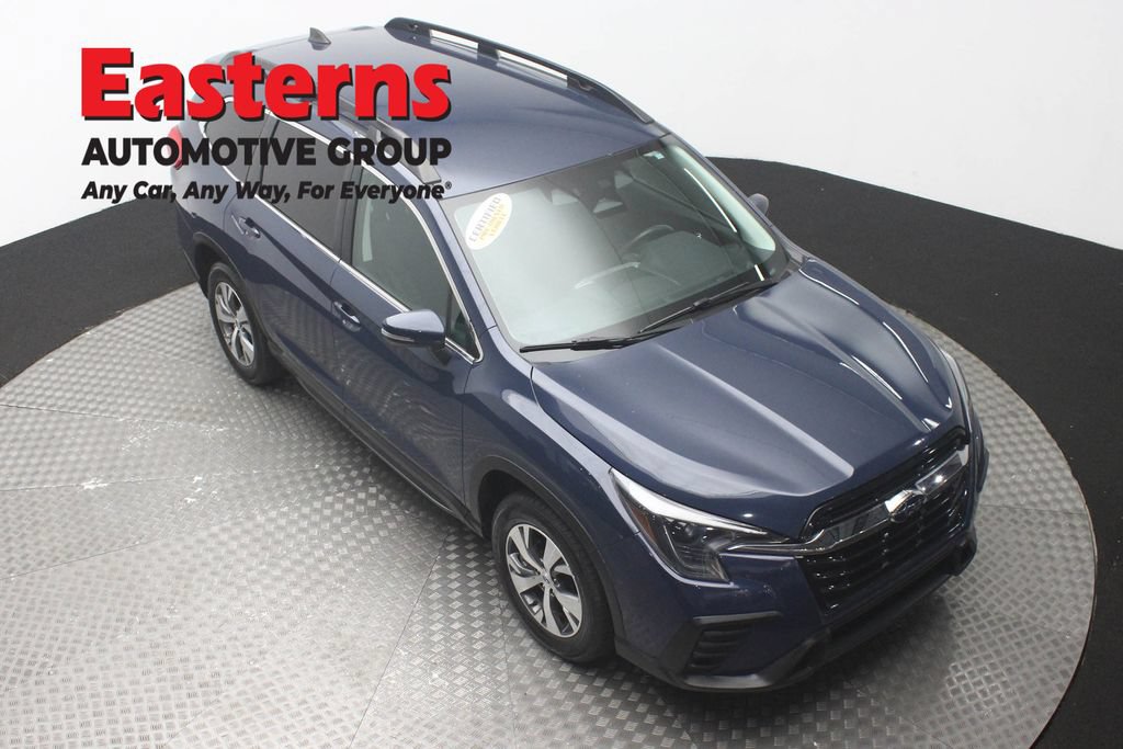 Used 2023 Subaru Ascent Premium AWD/4WD image 3