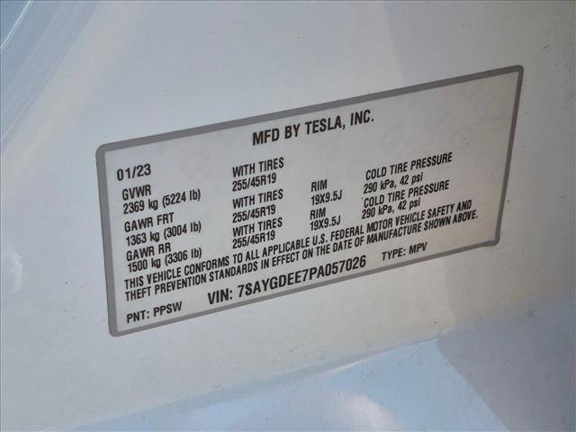 Used 2023 Tesla Model Y Long Range AWD/4WD image 23