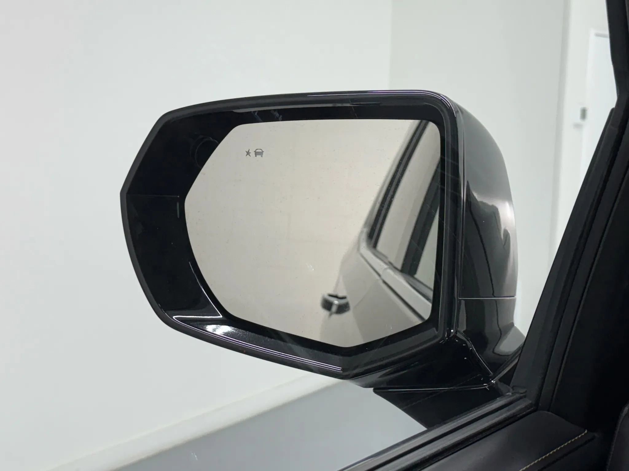 Used 2024 GMC Yukon SLT image 19