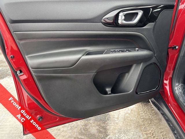 New 2026 Jeep Compass Trailhawk image 15