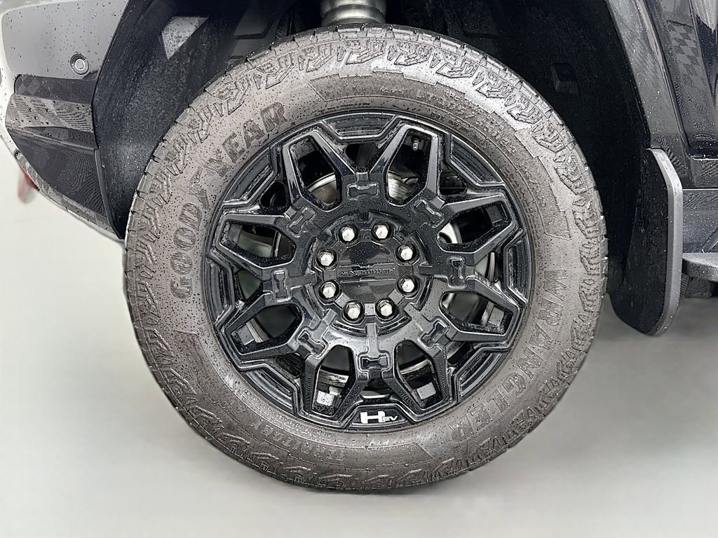 Used 2024 GMC Hummer EV 2X w/ LPO, Sport Package image 31