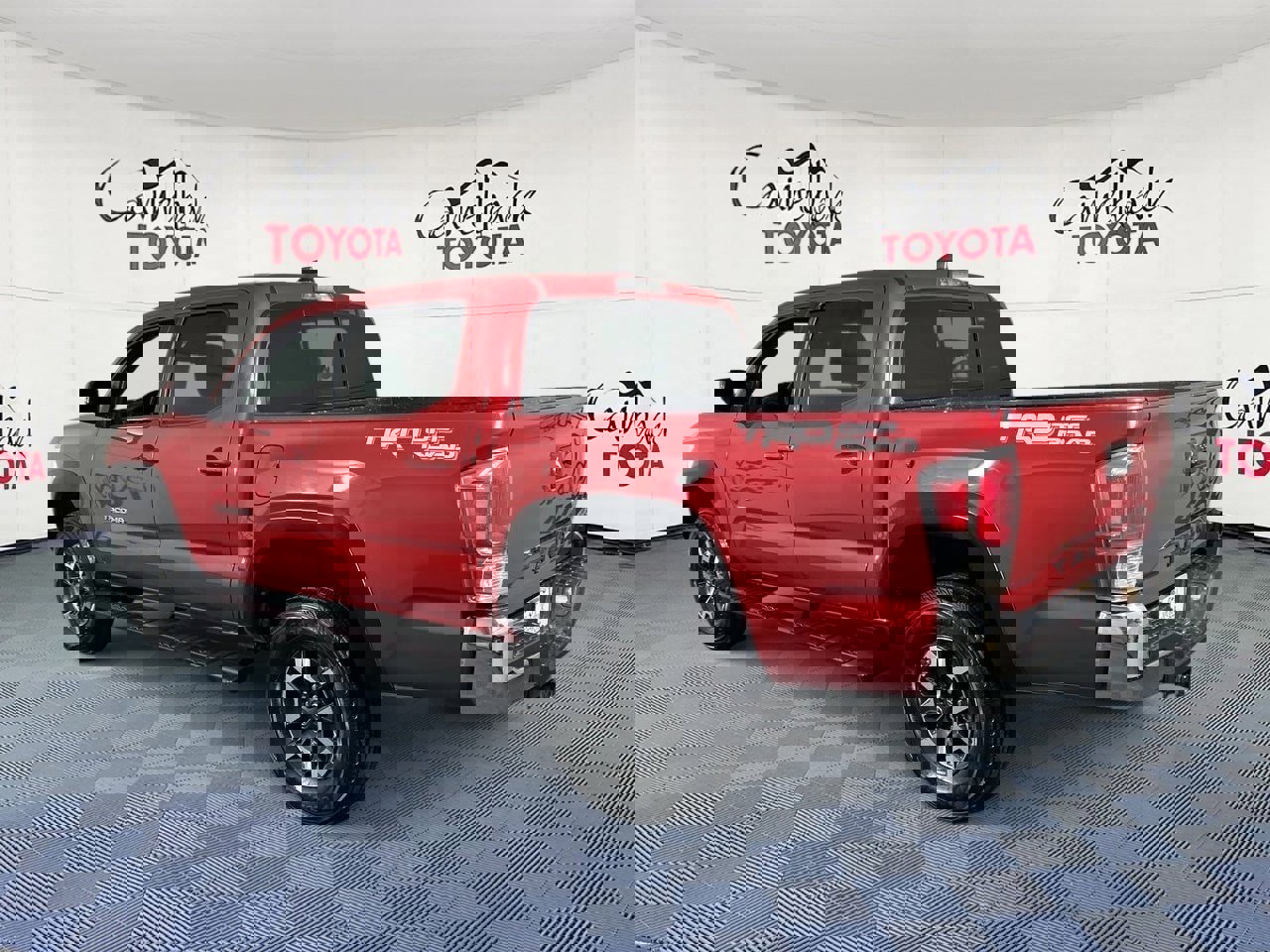 Used 2023 Toyota Tacoma TRD Off-Road image 5