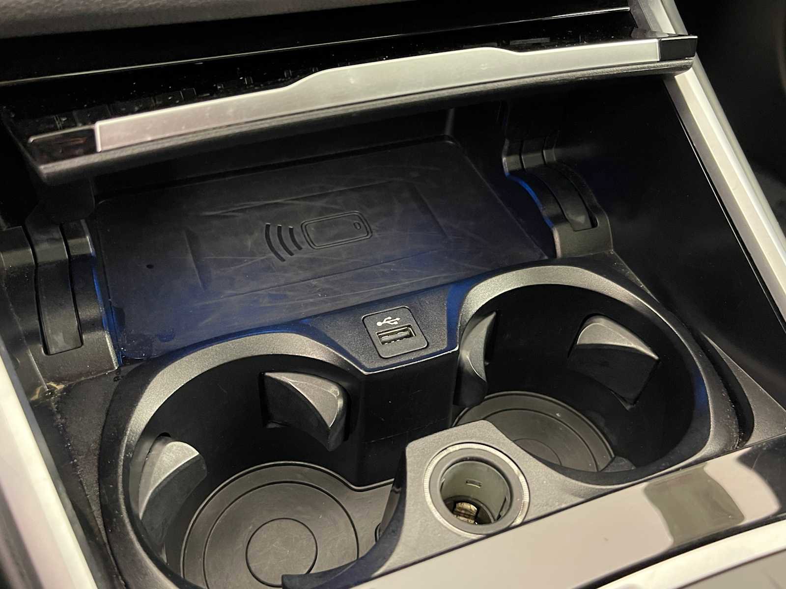 Used 2023 BMW i4 eDrive40 image 28