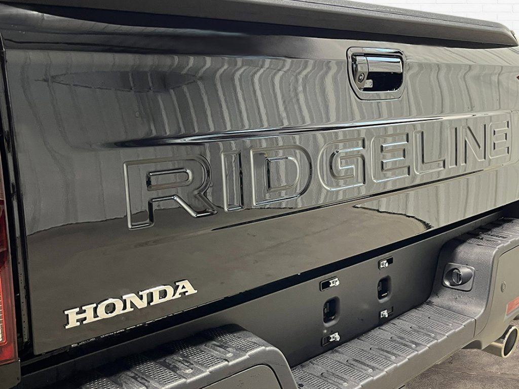 New 2026 Honda Ridgeline Black Edition image 10
