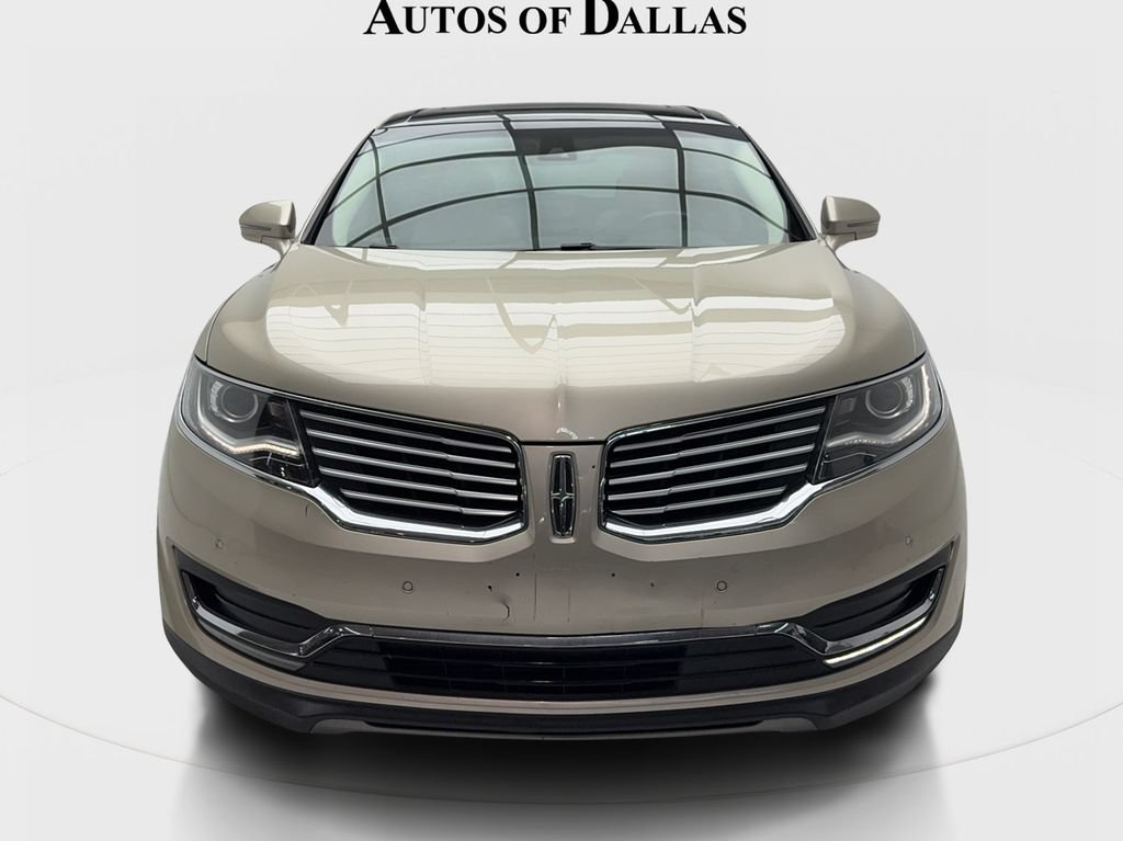 Used 2017 Lincoln MKX Reserve w/ Driver Assistance Package AWD/4WD image 3