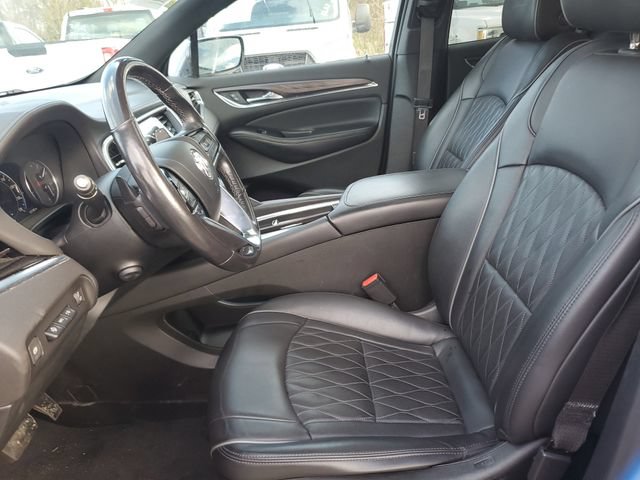 Used 2023 Buick Enclave Avenir w/ Avenir Technology Package FWD image 26