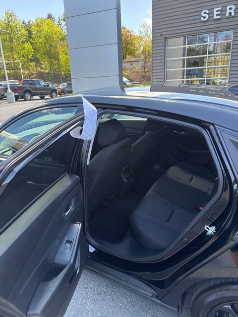 Used 2025 Honda Accord SE image 19
