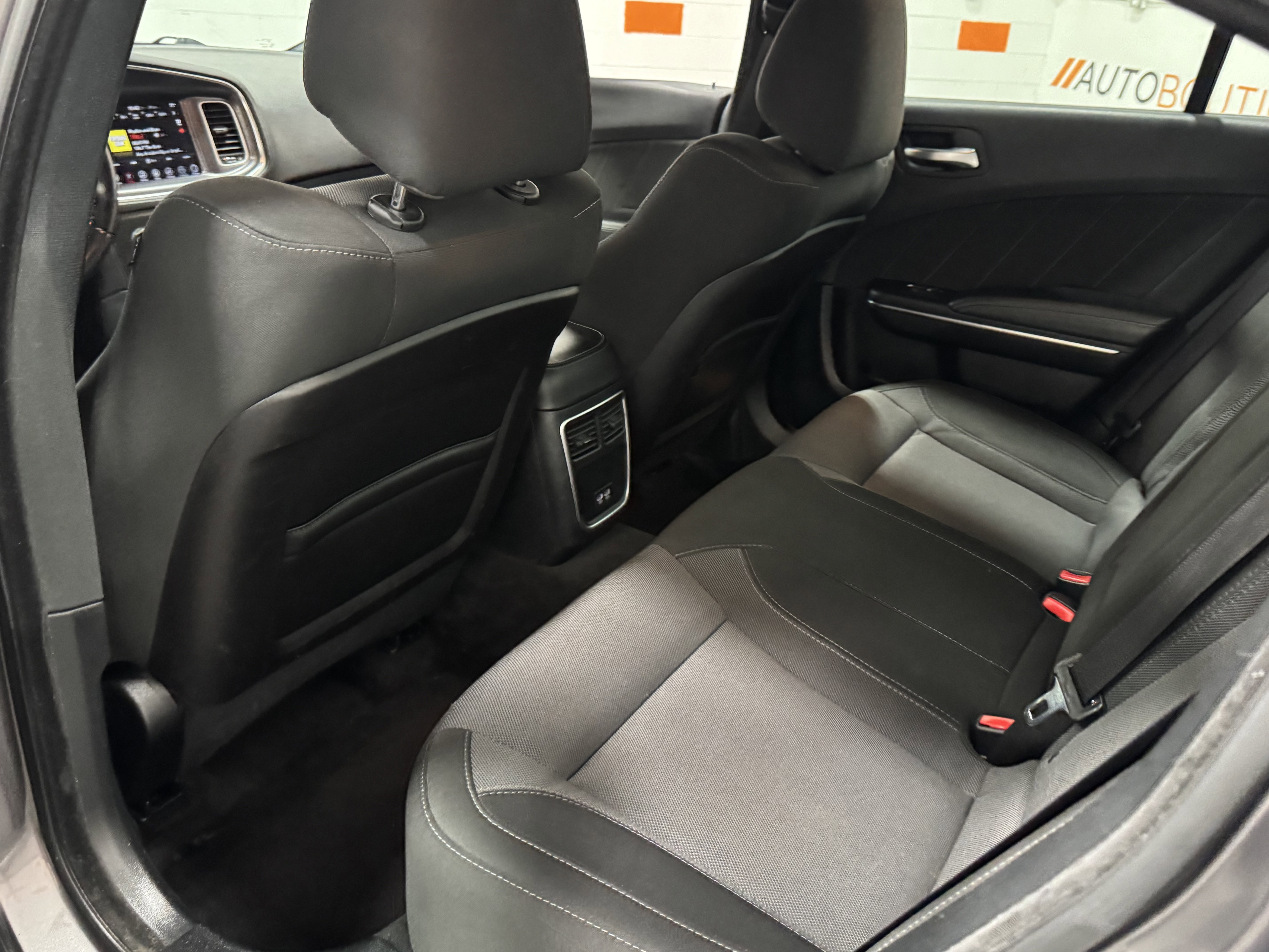 Used 2017 Dodge Charger R/T image 15