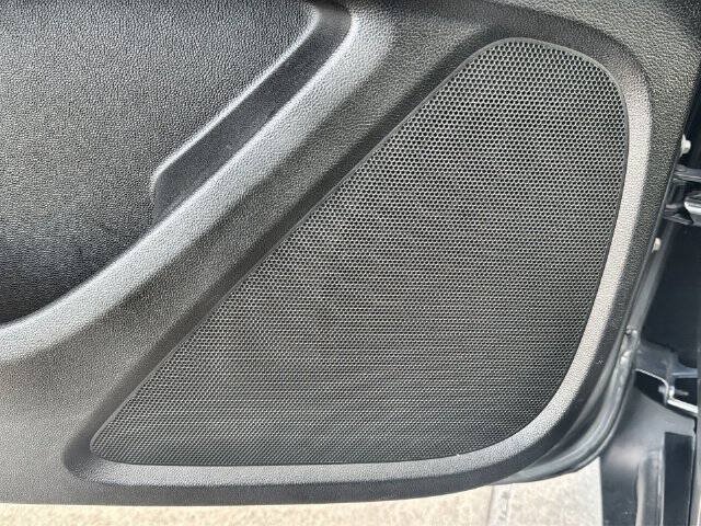Used 2020 Chevrolet Traverse LS w/ LPO, Floor Liner Package FWD image 23