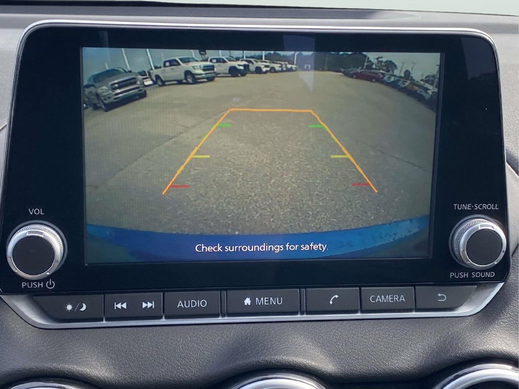 Used 2025 Nissan Sentra SV FWD image 26