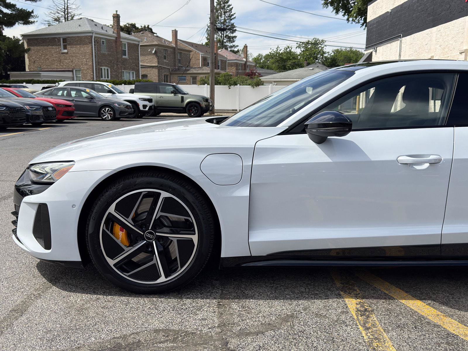 Used 2023 Audi RS e-tron GT w/ Carbon Performance Package AWD/4WD image 7