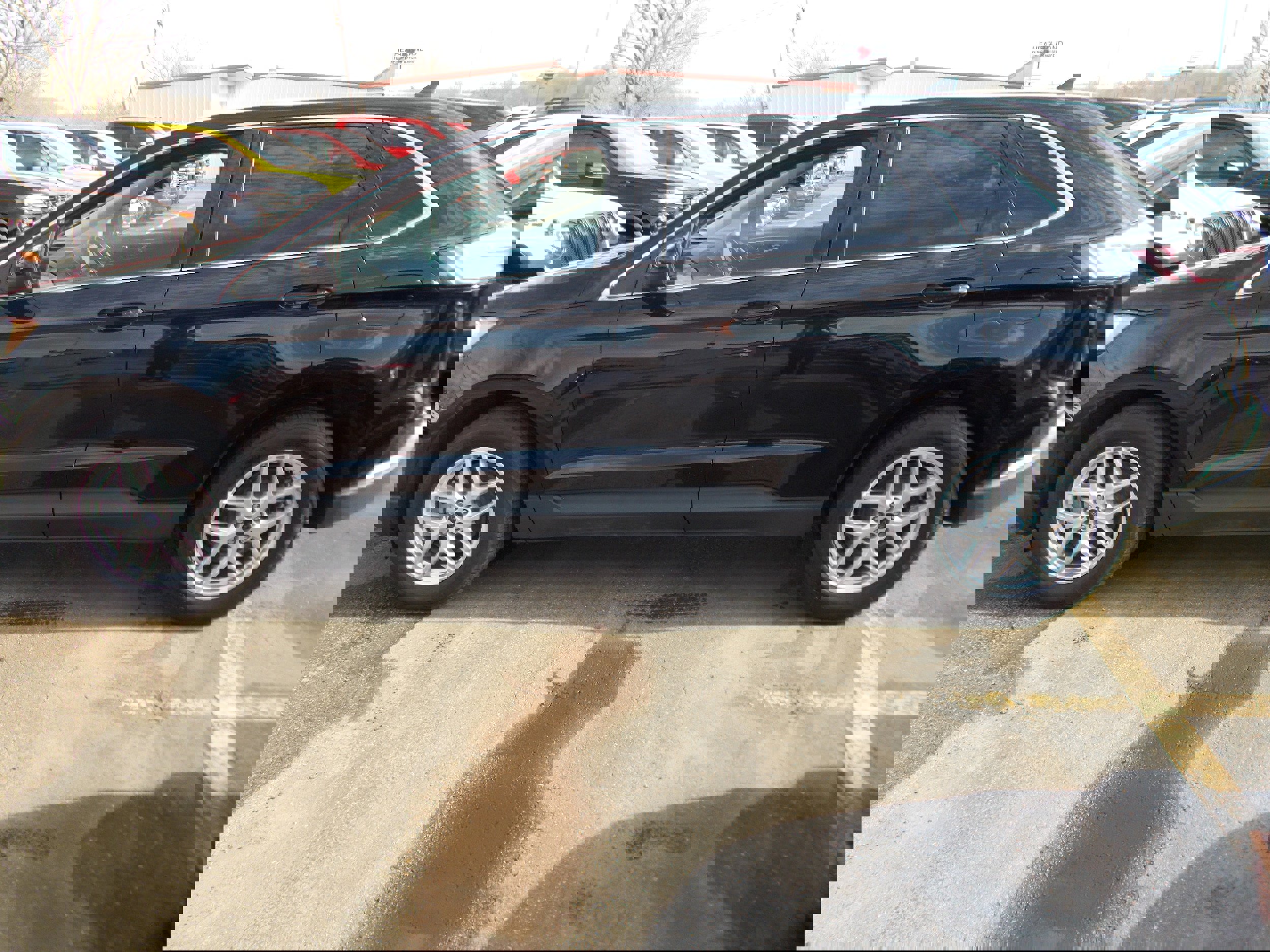 Used 2022 Ford Edge SEL w/ Convenience Package image 4