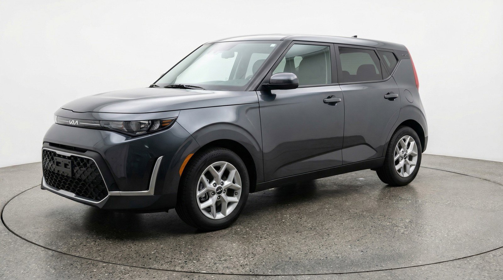Used 2025 Kia Soul LX w/ LX Technology Package image 3