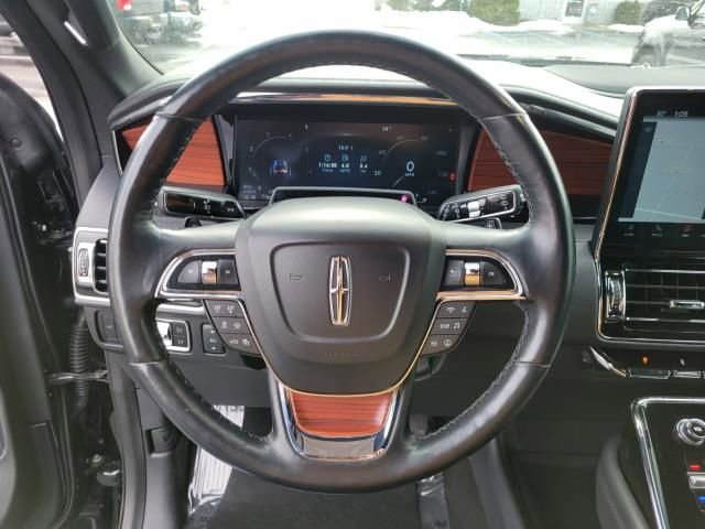 Used 2024 Lincoln Navigator Premiere image 29