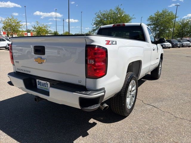 Used 2018 Chevrolet Silverado 1500 LT w/ LT Convenience Package AWD/4WD image 5