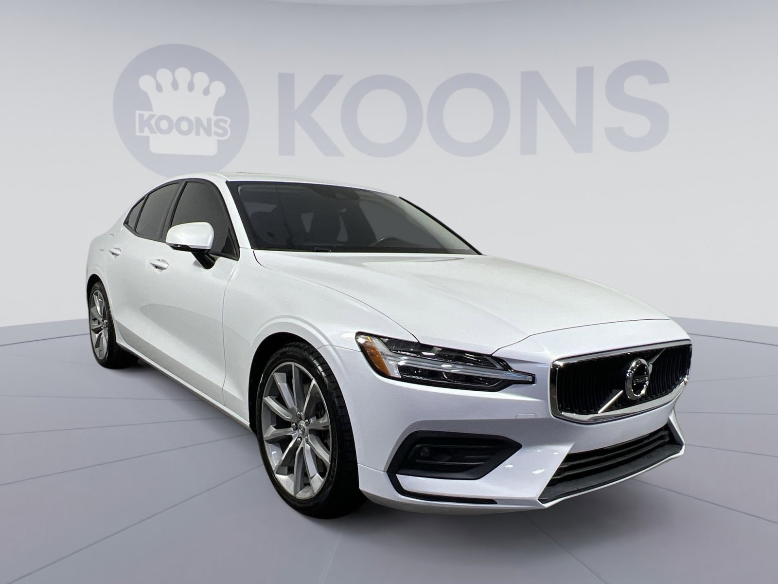 Used 2021 Volvo S60 T6 Momentum w/ Protection Package Premier AWD/4WD image 2