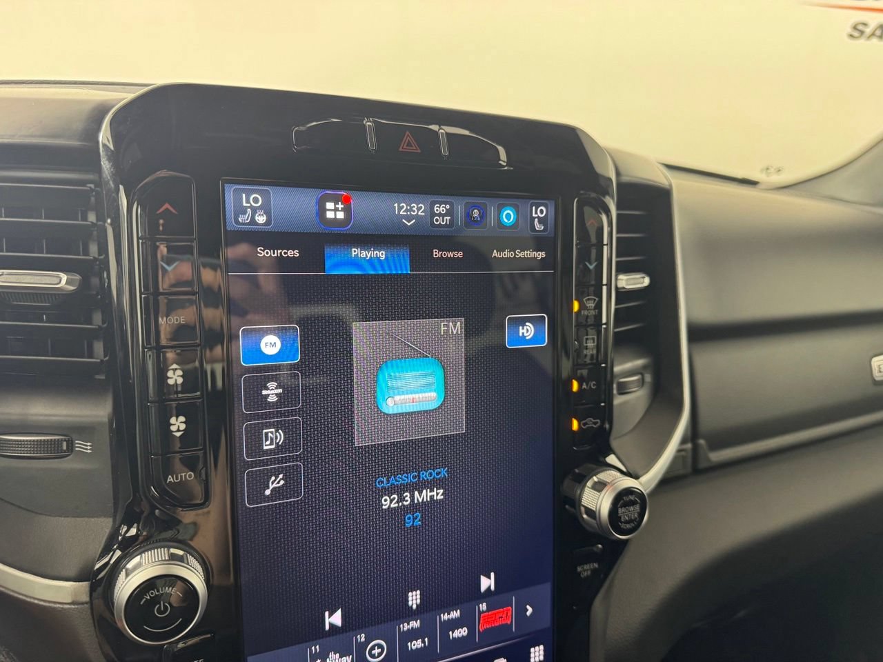 Used 2023 RAM 1500 Big Horn AWD/4WD image 20