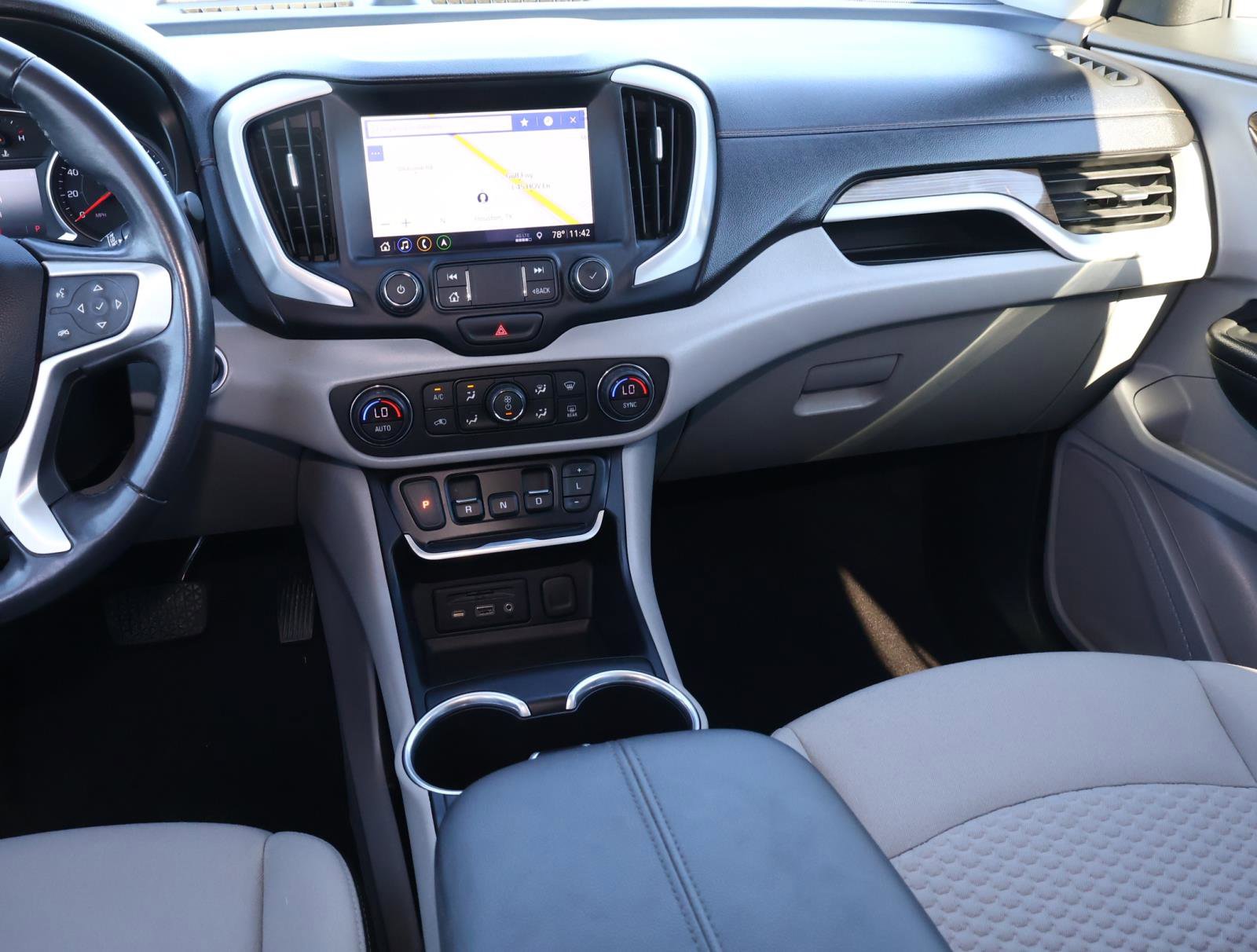 Used 2021 GMC Terrain SLE w/ Driver Convenience Package image 11