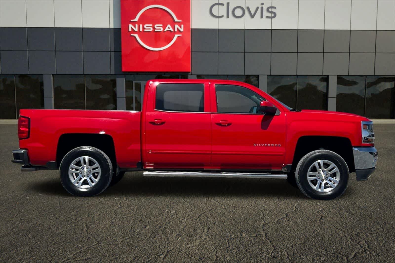 Used 2018 Chevrolet Silverado 1500 LT w/ All Star Edition RWD image 9