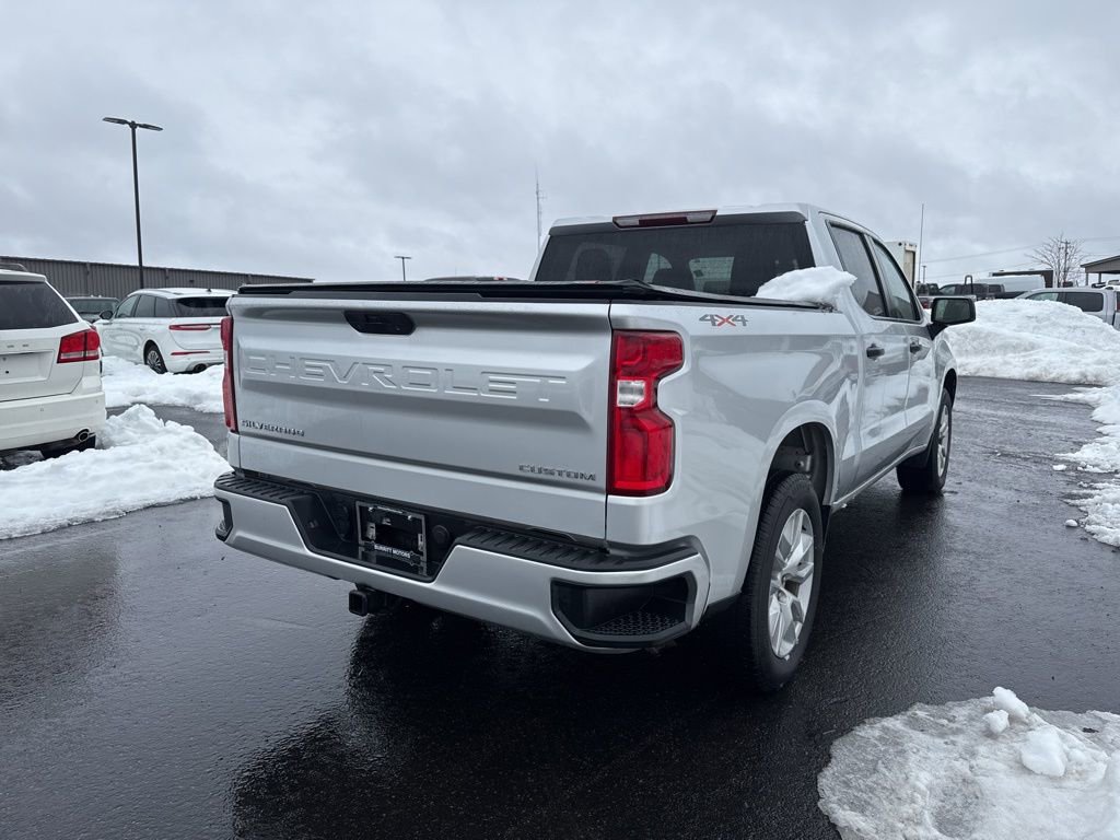 Used 2021 Chevrolet Silverado 1500 Custom image 3