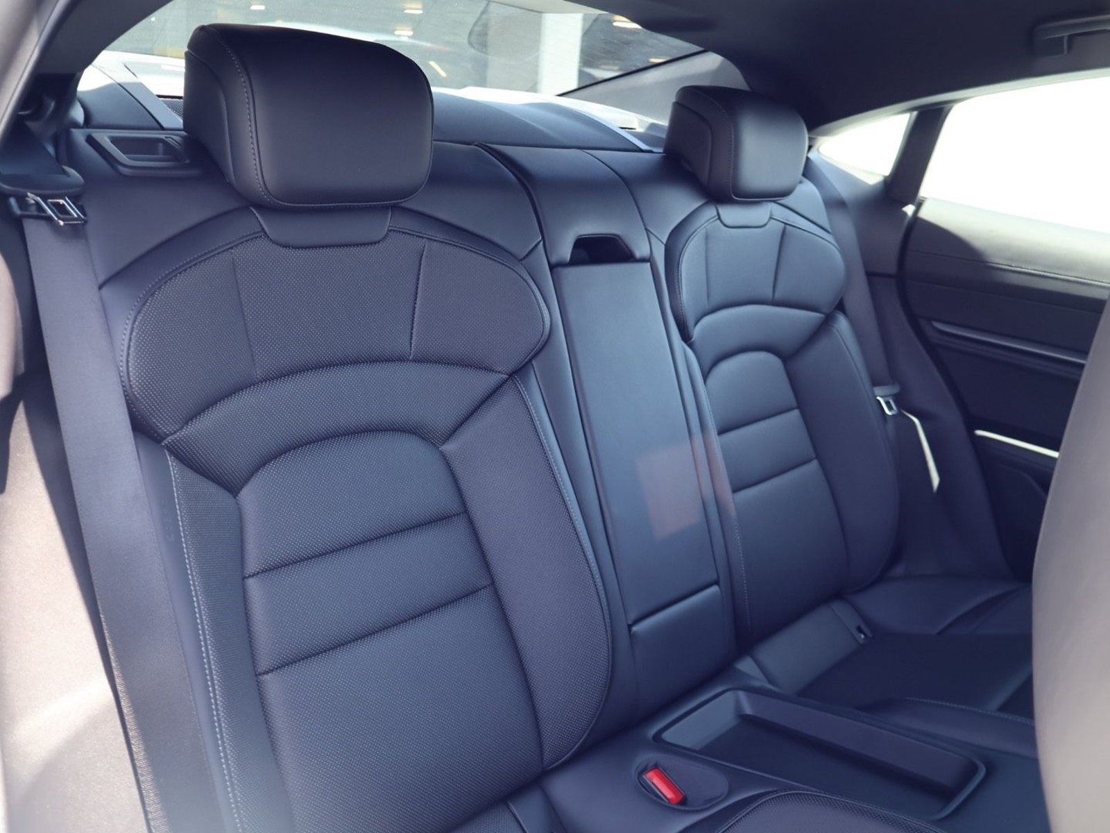 Certified 2025 Porsche Taycan 4S AWD/4WD image 23