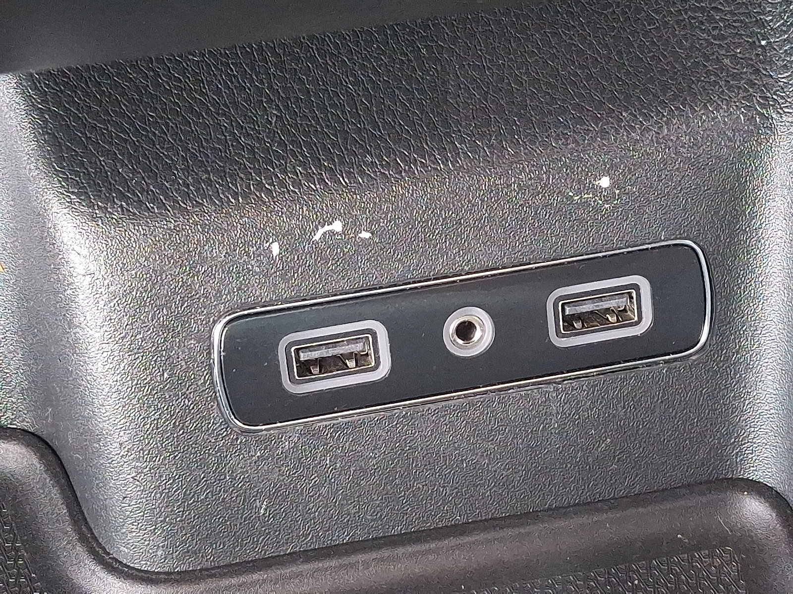 Used 2019 Dodge Durango SXT w/ 3rd Row Seating Group AWD/4WD image 26