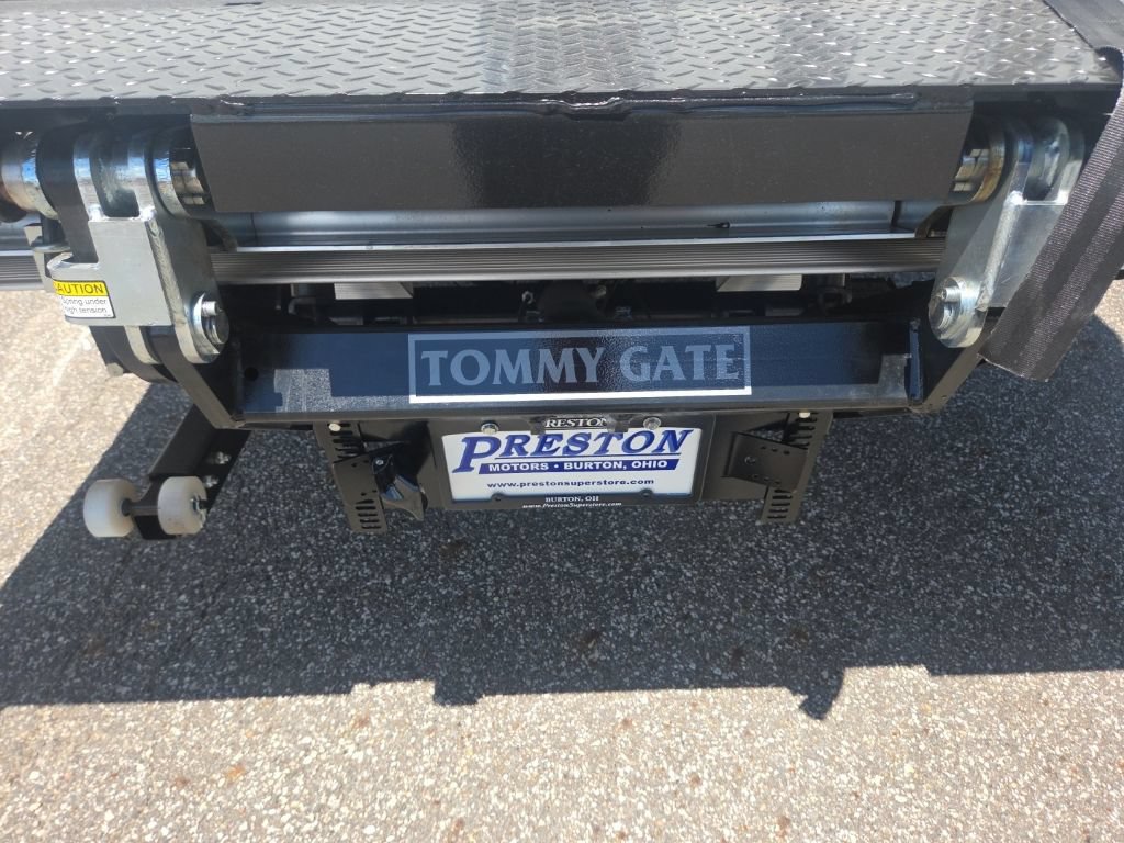New 2026 Ford E-450 and Econoline 450 Super Duty w/ Power Equipment Group RWD image 8