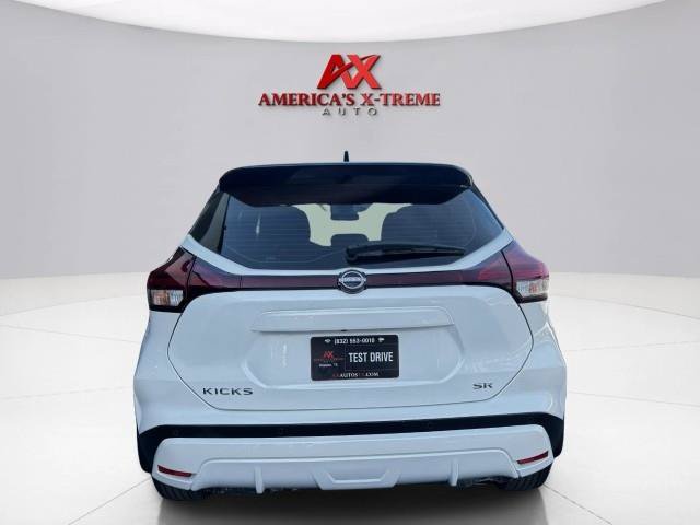 Used 2024 Nissan Kicks SR FWD image 4