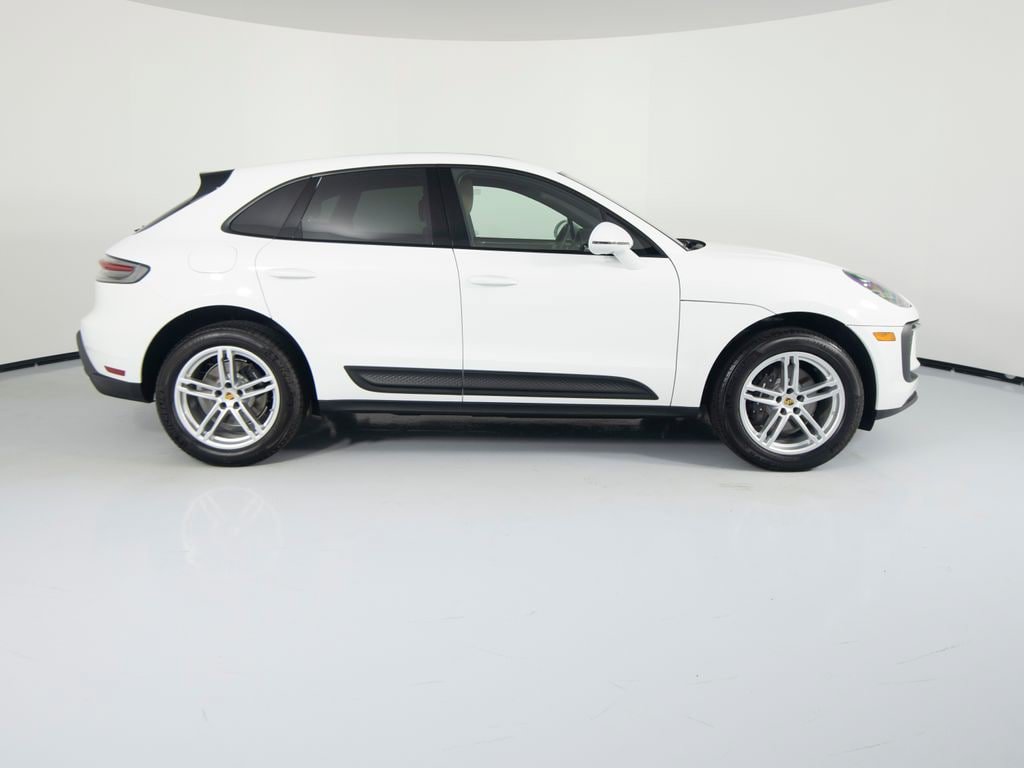 New 2026 Porsche Macan AWD/4WD image 11