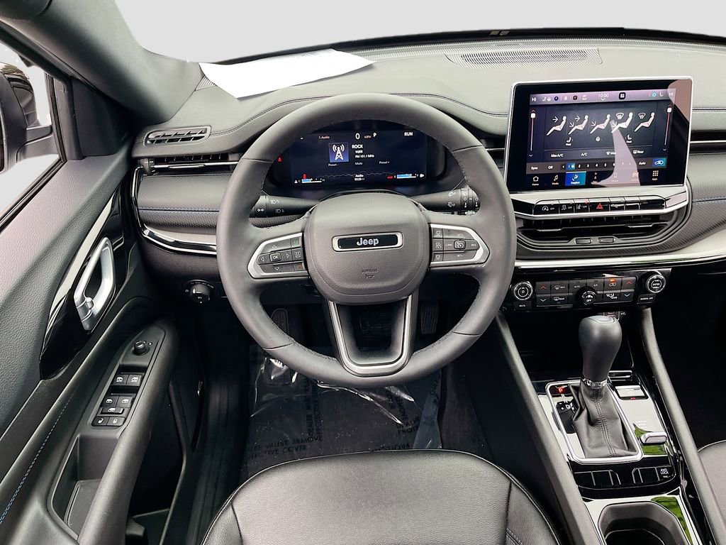 Certified 2025 Jeep Compass Limited w/ High Altitude Package image 24