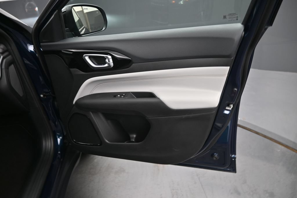 New 2026 Jeep Compass Limited AWD/4WD image 12