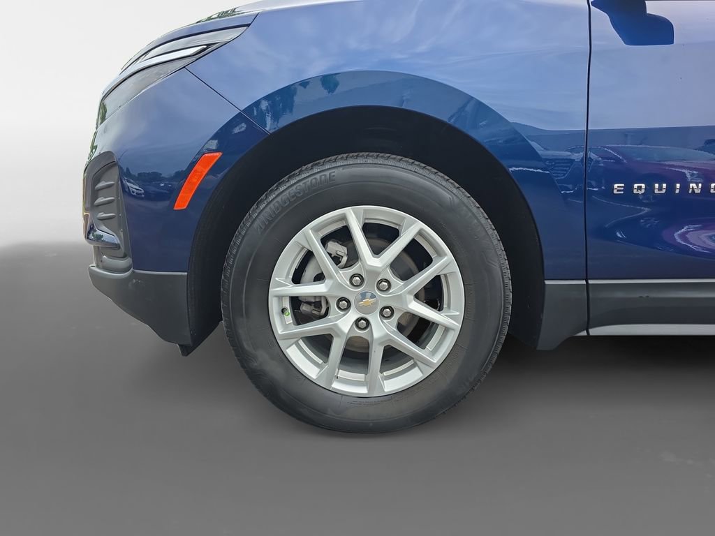Used 2023 Chevrolet Equinox LS AWD/4WD image 13