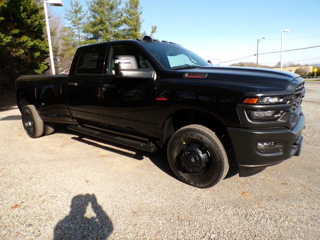 New 2026 RAM 3500 Tradesman AWD/4WD image 6
