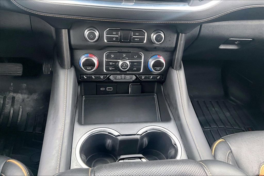 Used 2023 GMC Yukon AT4 w/ Technology Package AWD/4WD image 24