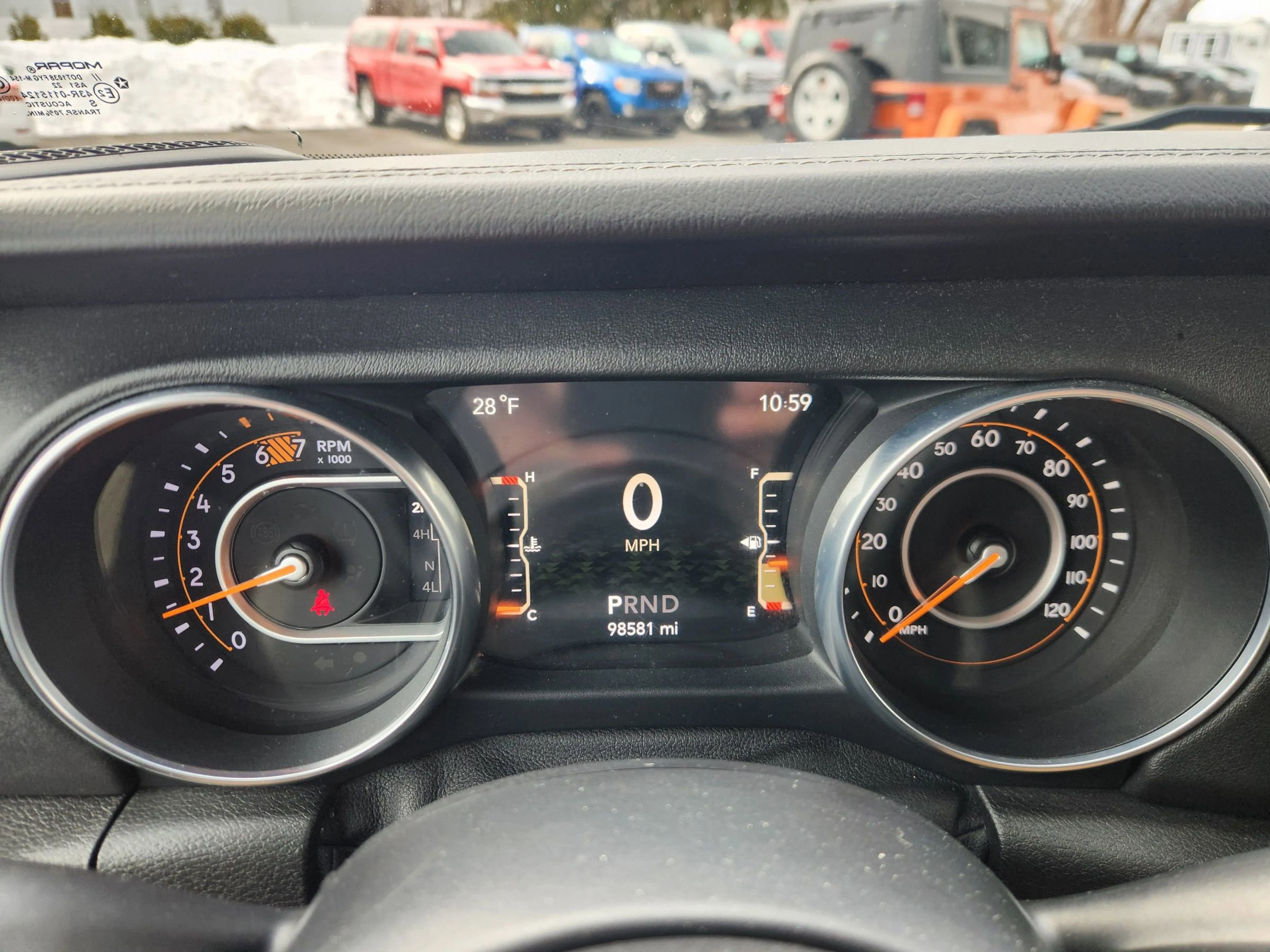 Used 2018 Jeep Wrangler Unlimited Sahara w/ Dual Top Group image 30