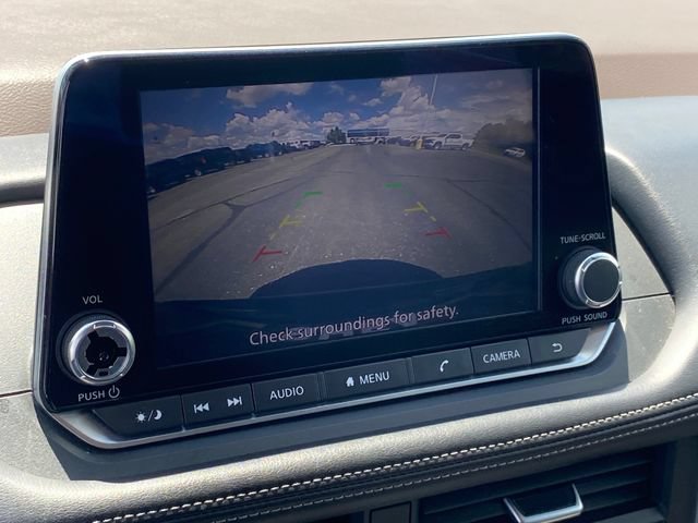 Used 2023 Nissan Rogue SV FWD image 12