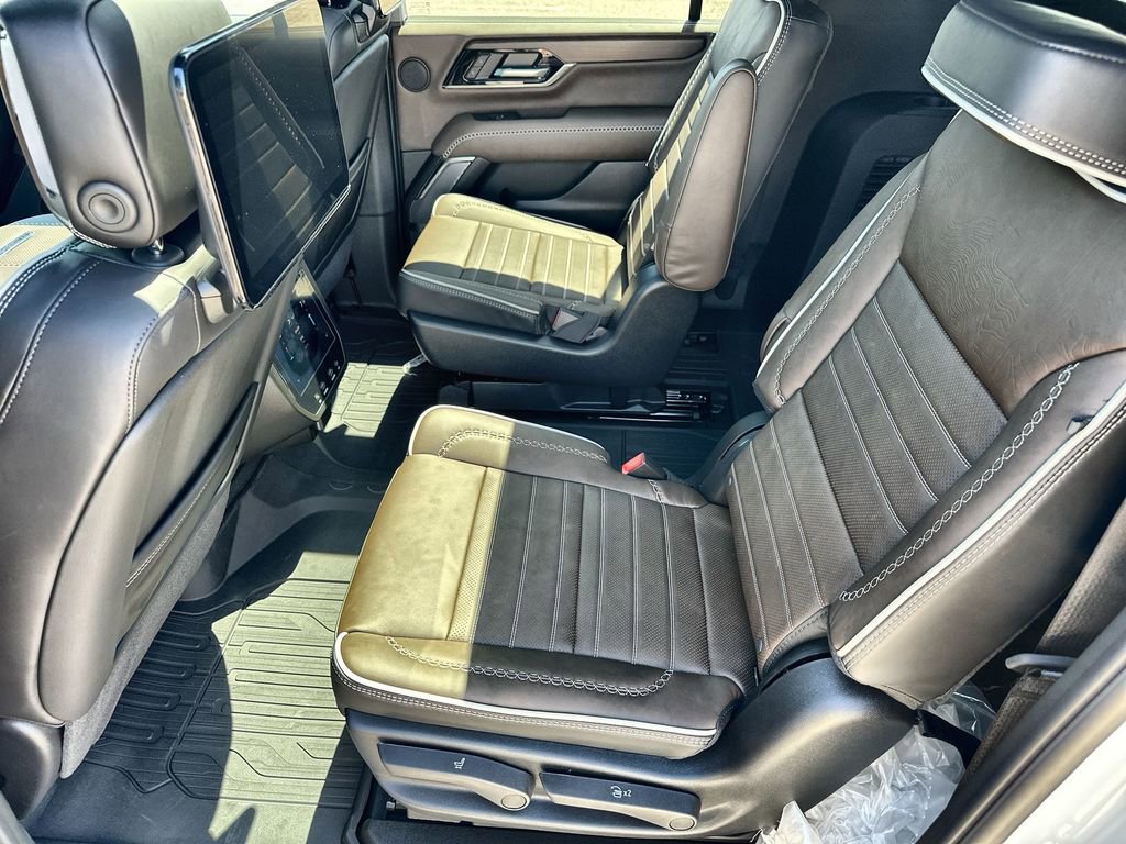 New 2026 GMC Yukon XL Denali Ultimate image 16
