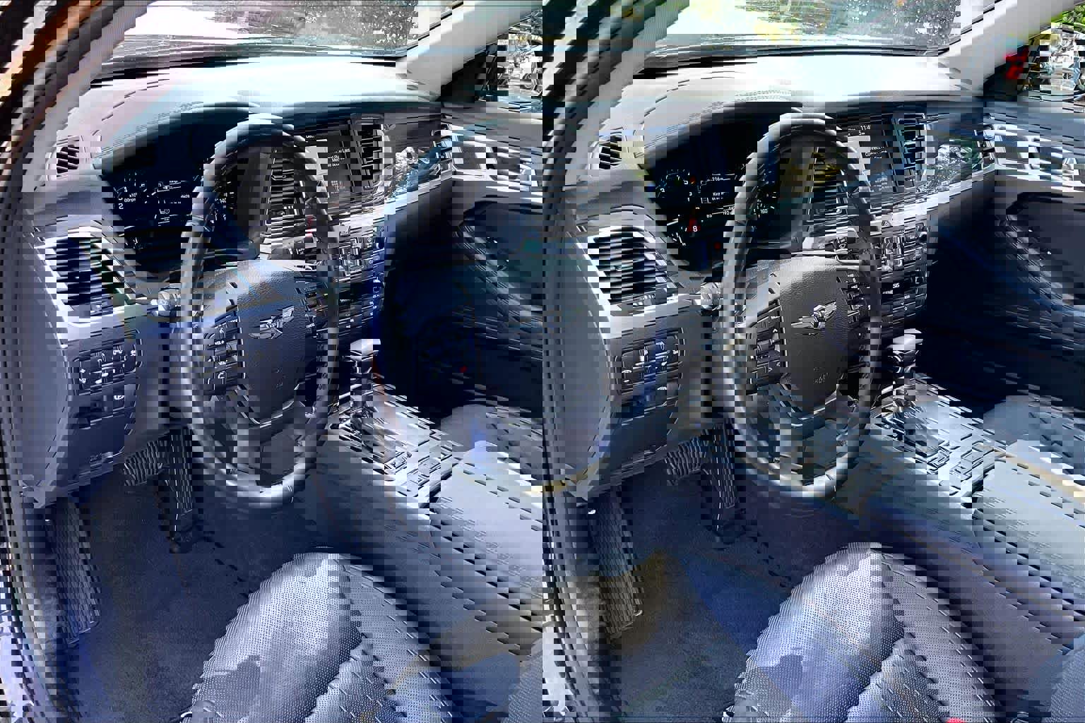 Used 2019 Genesis G80 3.8 image 17