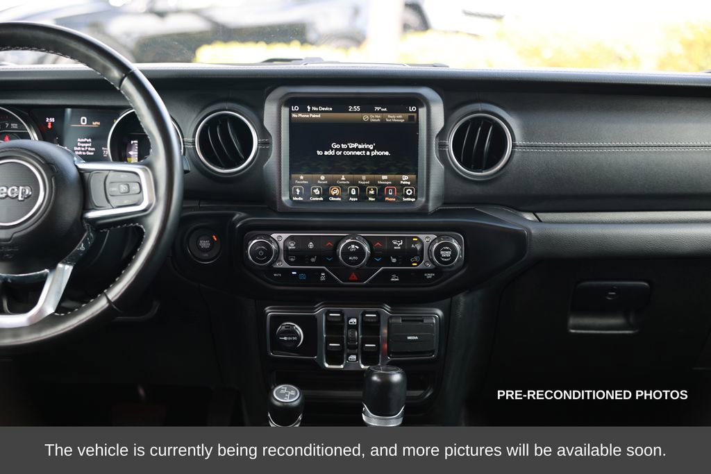 Used 2023 Jeep Wrangler Unlimited Sahara w/ Cold Weather Group image 31