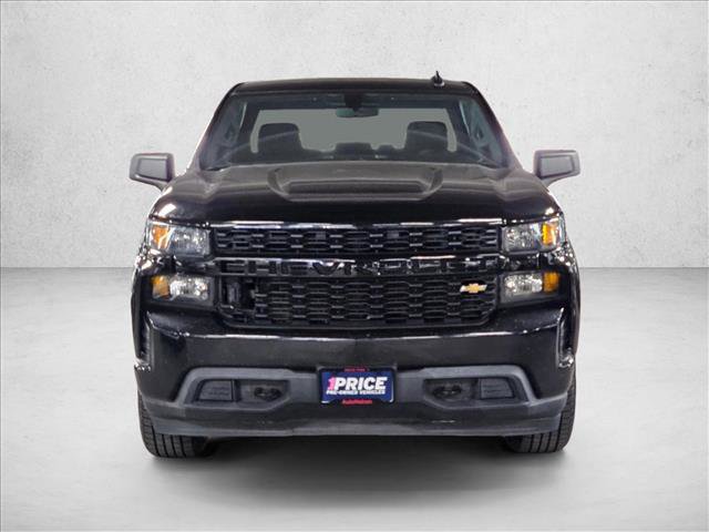 Used 2020 Chevrolet Silverado 1500 Custom w/ Custom Value Package image 2