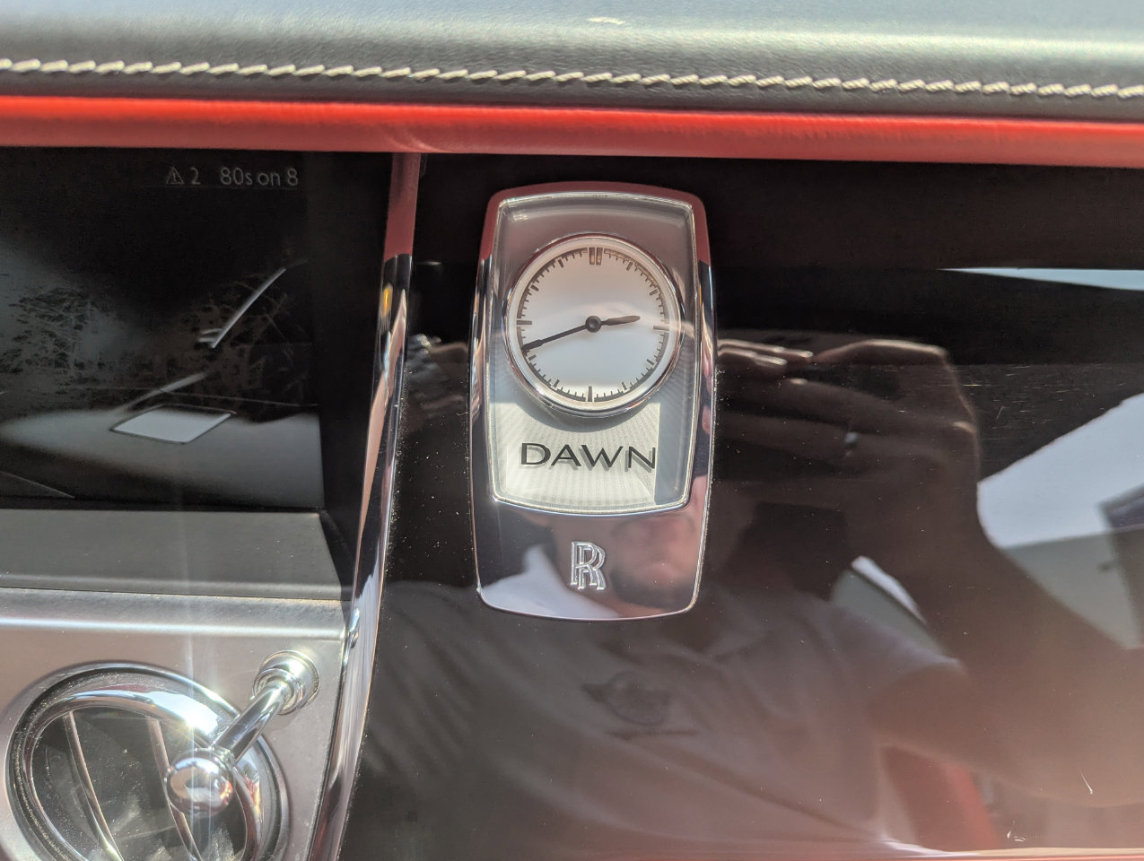 Used 2018 Rolls-Royce Dawn image 47