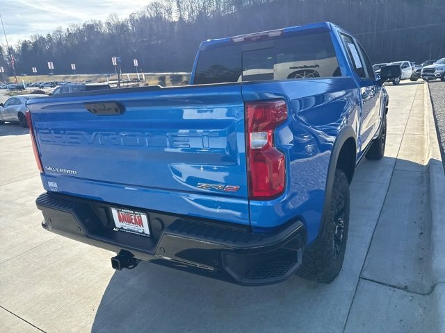 Used 2025 Chevrolet Silverado 1500 ZR2 w/ Technology Package image 5