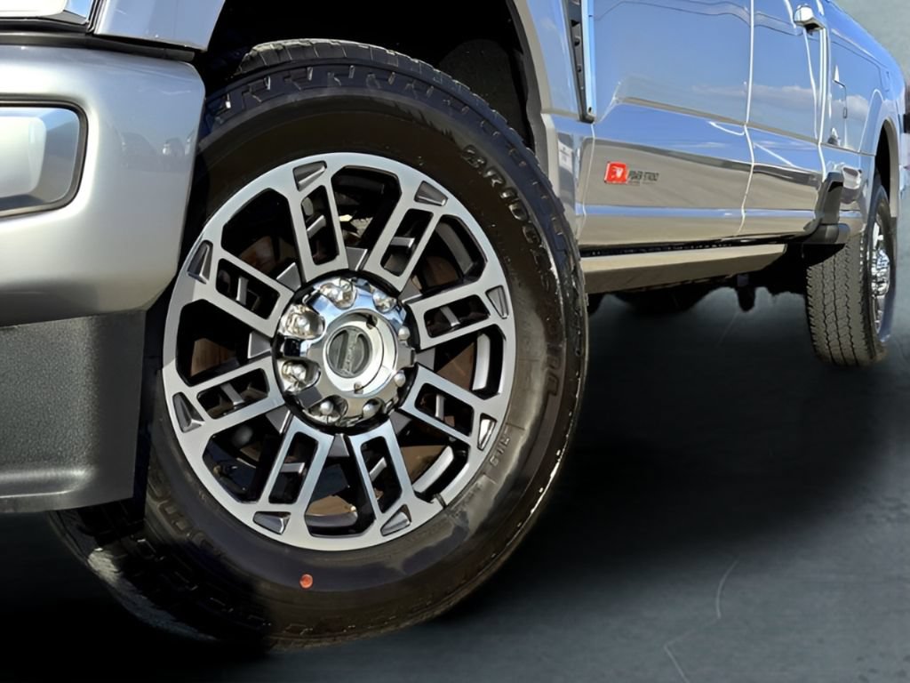 Used 2024 Ford F350 Limited AWD/4WD image 2