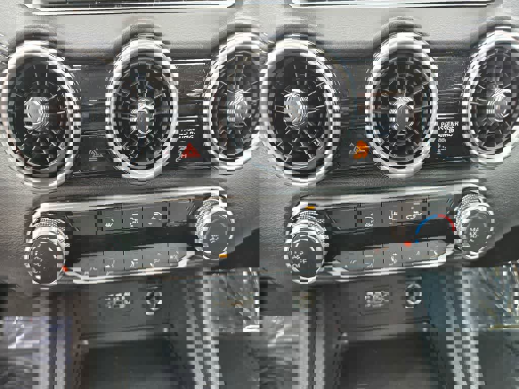 Used 2022 Nissan Sentra SV FWD image 16